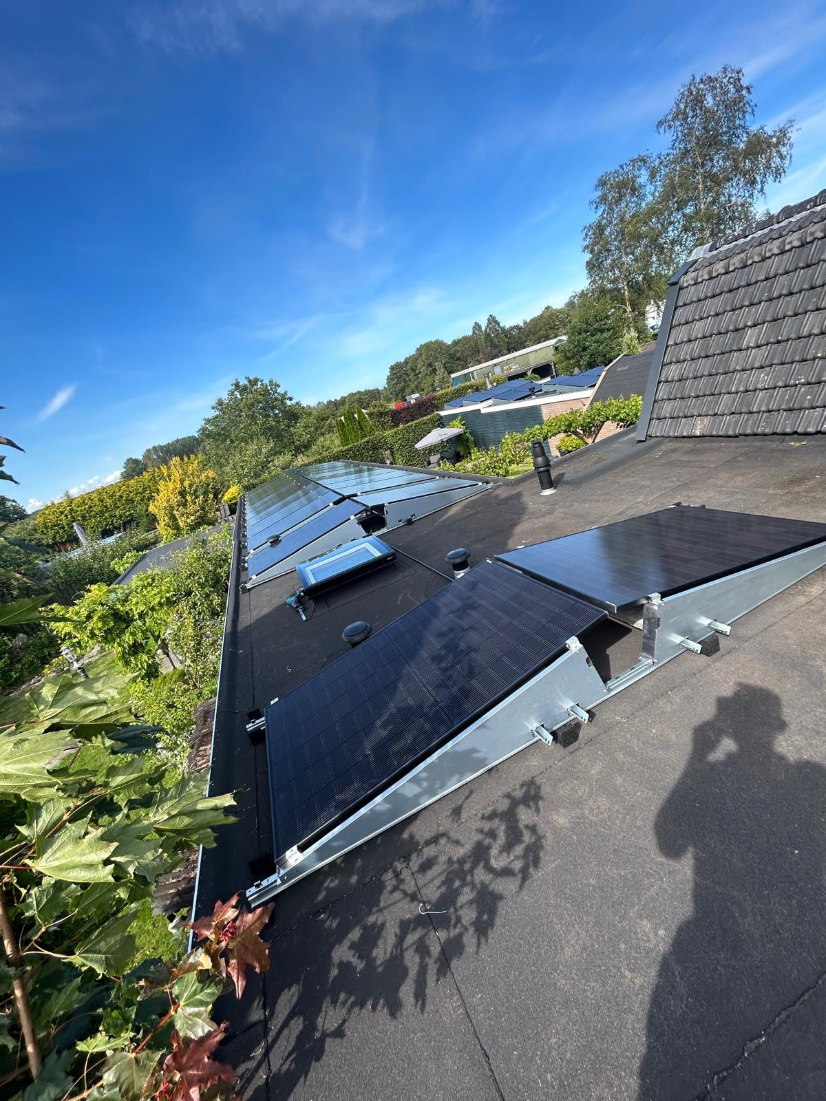 installeren van zonnepanelen